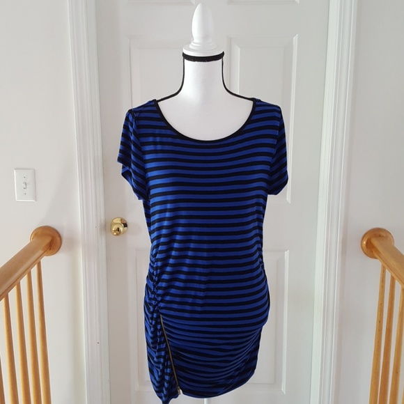 Cable & Gauge Tops - 17:05  - Cable & Gauge Striped Blouse with side zip